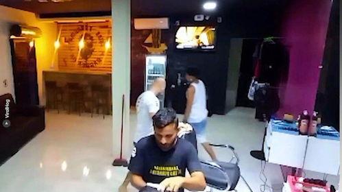 奇异理发店在线观看,揭秘神秘世界的奇幻之旅 第2张 奇异理发店在线观看,揭秘神秘世界的奇幻之旅 第2张