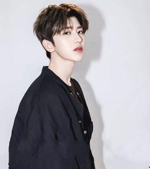 娱乐圈八卦吃瓜蔡徐坤图片,娱乐圈八卦中的焦点人物 第2张 娱乐圈八卦吃瓜蔡徐坤图片,娱乐圈八卦中的焦点人物 第2张